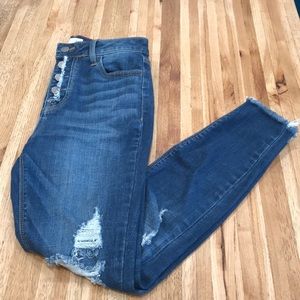 Super Cute Distressed Jeans!!